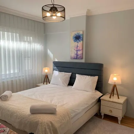 Bakirkoy Suites On Boulevard 4+1 *