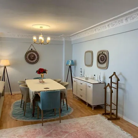 Bakirkoy Suites On Boulevard 4+1 * Istambul