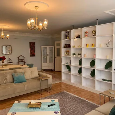 Bakirkoy Suites On Boulevard 4+1