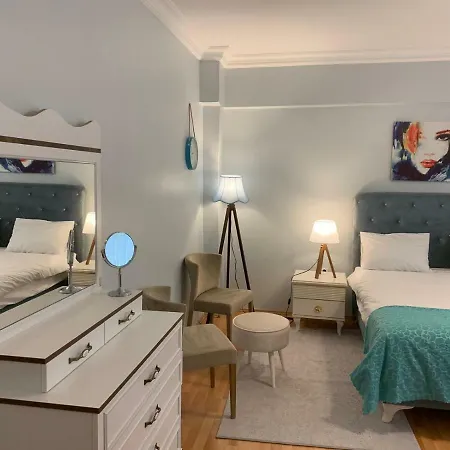 Bakirkoy Suites On Boulevard 4+1